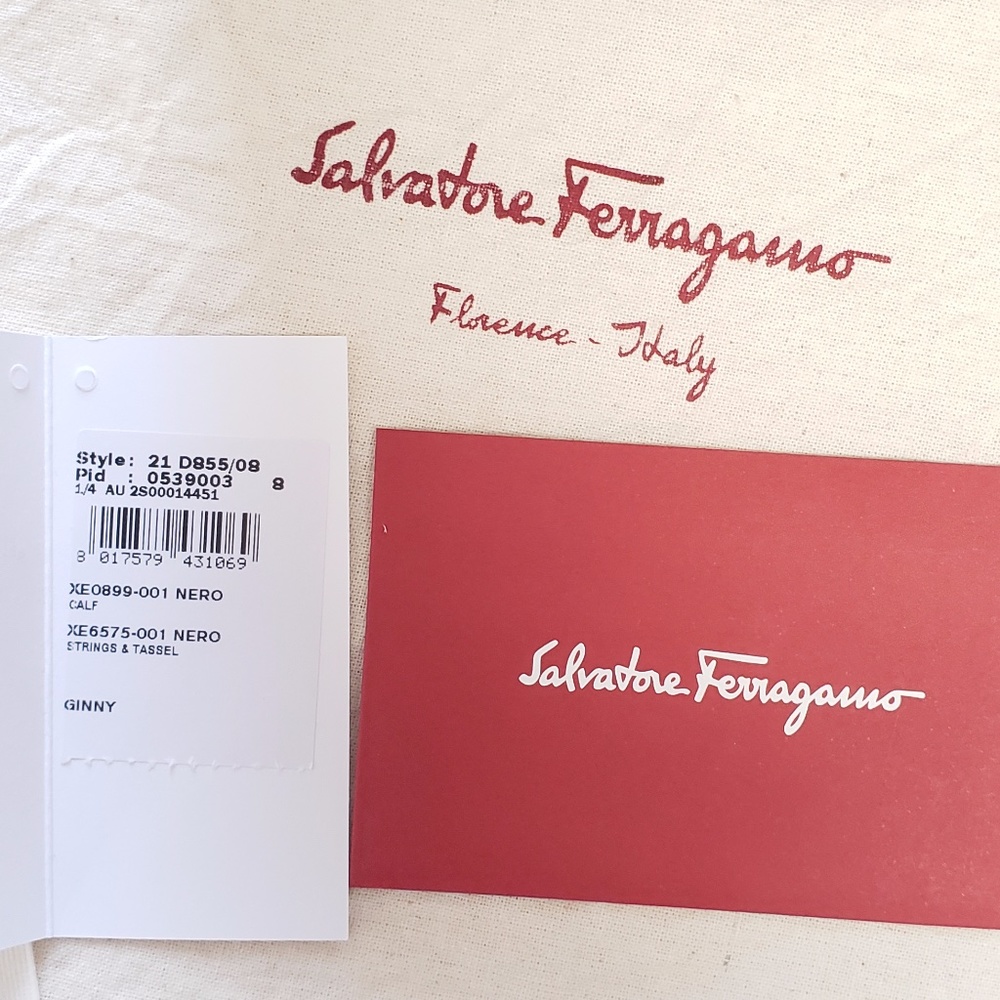 AUTH Salvatore Ferragamo Black Saffiano Vara Bag - Picture 2 of 16
